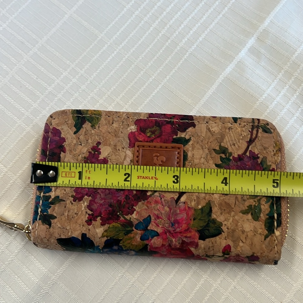 *NWOT* Mini Wallet - Picture 5 of 7